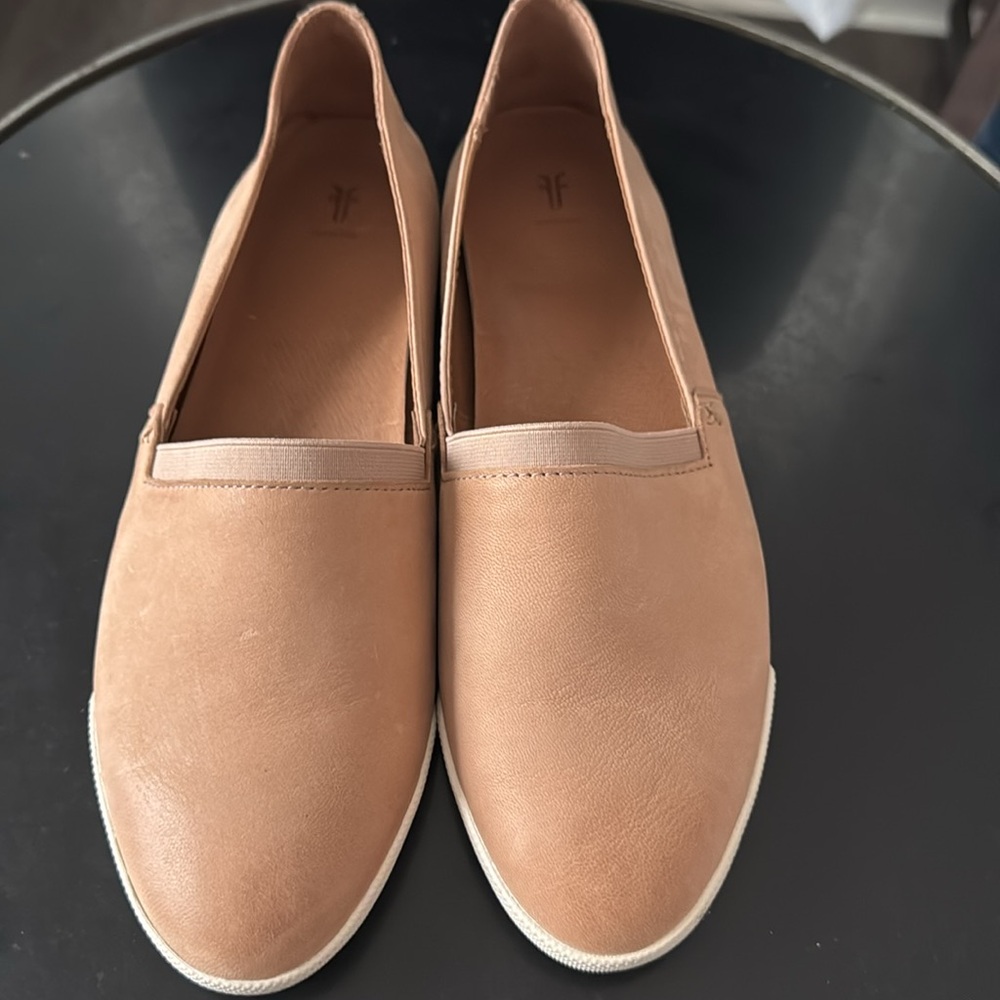 RARE COLOR Frye Tan Slip-On Women's Slip on Sneakers Melanie Nubuck 11 - Picture 3 of 4